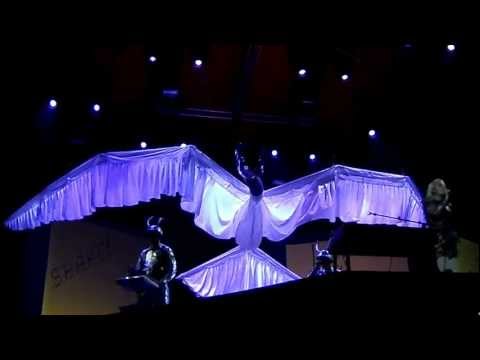 Apparatjik & Lowell - Shake Him Off @ Roskilde 2012