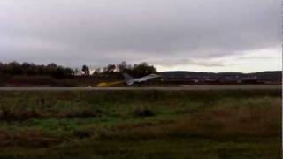 preview picture of video 'F-16 landing kjeller, norway'