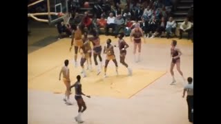Elmore Smith - 29 Points, 20 Rebounds & 10 blocks for the Post-Wilt Lakers (1974)