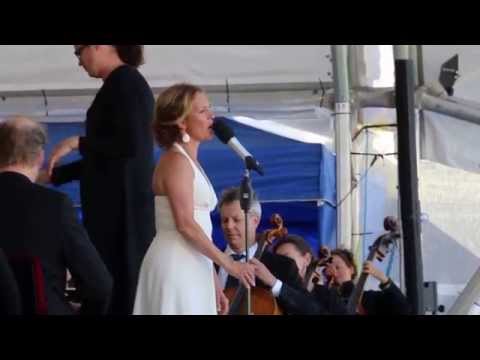 Gabriellas sång - Helen Sjöholm & Kungliga Filharmonikerna (DN-konsert 2015)