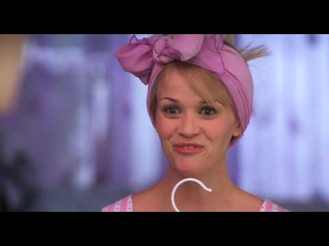 Legally Blonde 2 trailer still: Elle Woods in pink on the Capitol steps with Bruiser