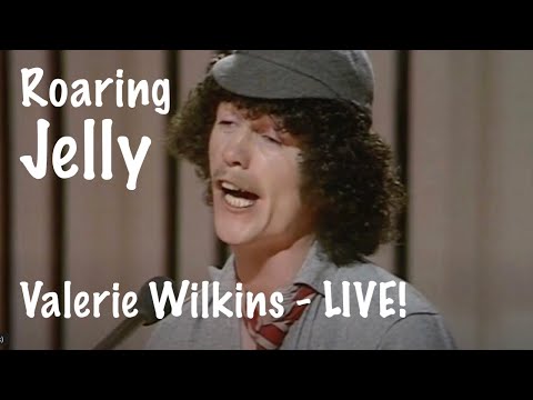 download lagu mp3 mp4 Roaring Jelly Band, download lagu Roaring Jelly Band gratis, unduh video klip Roaring Jelly Band
