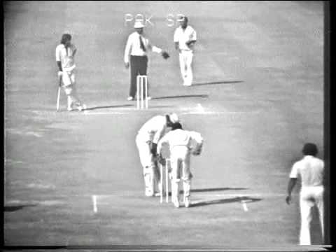 Rare, classic - India vs Pakistan 1st Cricket Test Match 1978-79. Pak 1st innings part 2.
