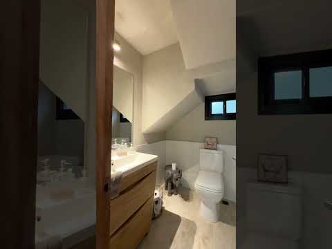 Video de YouTube - Venta de casa de 2 dormitorios en El Tesoro, La Barra, con casa de huespedes