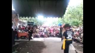preview picture of video 'Jaranan asli Dor blitar,, Turonggo sari kecamatan Garum, Blitar'