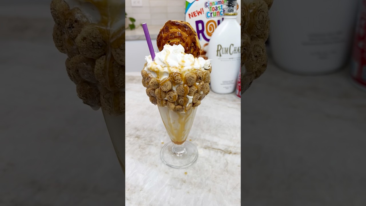Cinnamon Roll Milkshake #cocktail