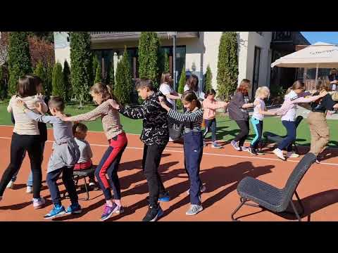 Jocuri de echipă pentru copii la Be You Club București