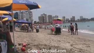preview picture of video 'The Beach in Salinas, Ecuador'