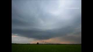 preview picture of video 'Supercells time lapse - near Santhià (VC), July 28 2012'