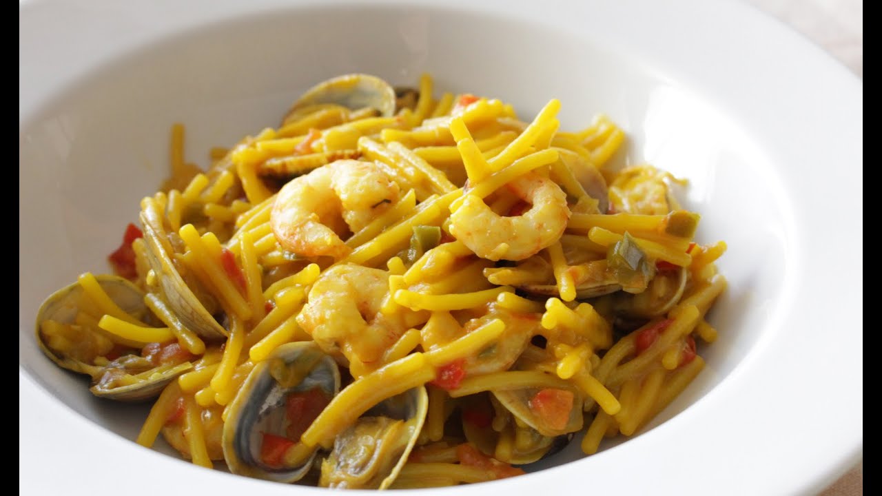 Fideos con Almejas y Gambas