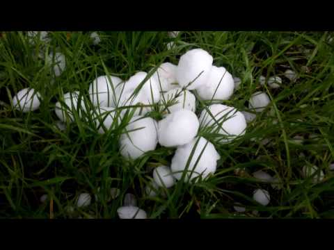 Закарпатье страдает от огромного града