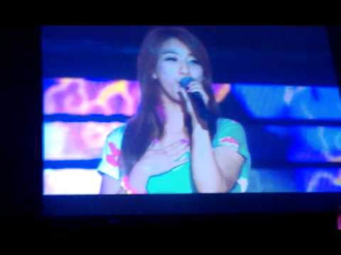 120623K pop music bank in HK   Fx甜蜜蜜