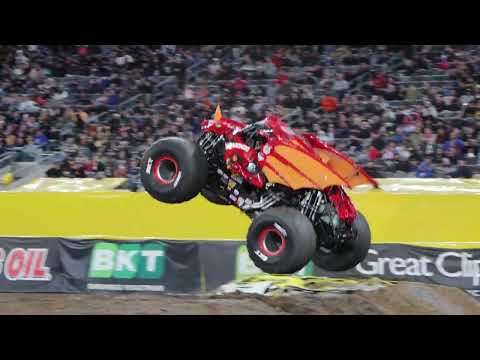 Bakugan Dragonoid INSANE WINNING Freestyle - Monster Jam Stadium Tour Yellow MetLife 2022