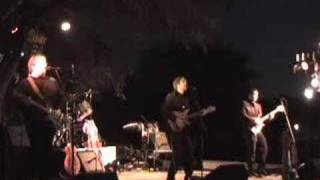 Ouch! A Tribute To The Rutles-It's Looking Good