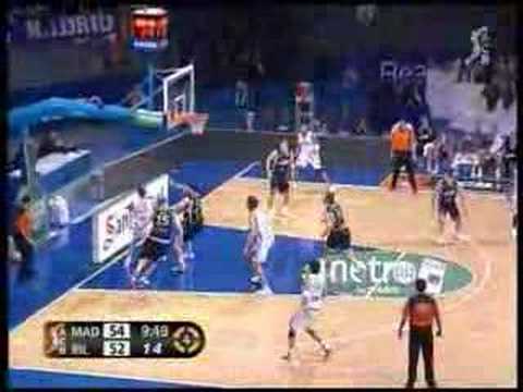 Resumen del Real Madrid - iurbentia Bilbao (74-69)