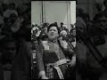 நம்ம நாட்டுல எதுக்கு கூட்டம் கூடுறது