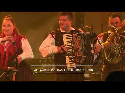Niki & seine Oberkrainer aus Begunje - Mit Musik ist das Leben erst schön
