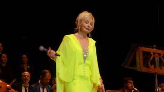 EMEL SAYIN -- Ben Aşkı Ölümsüz Bilenlerdenim (10 Mayıs 2018 CRR)