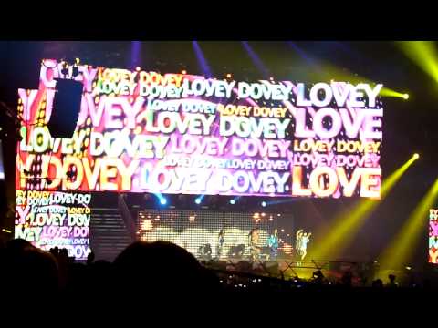 [ Fancam ] 120208 Musik Bank - T-ARA Lovey Dovey