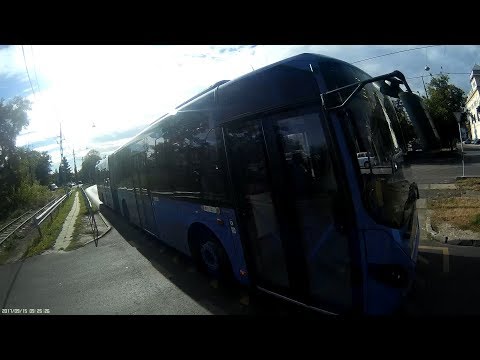 Elengedem a buszt - I let the bus go