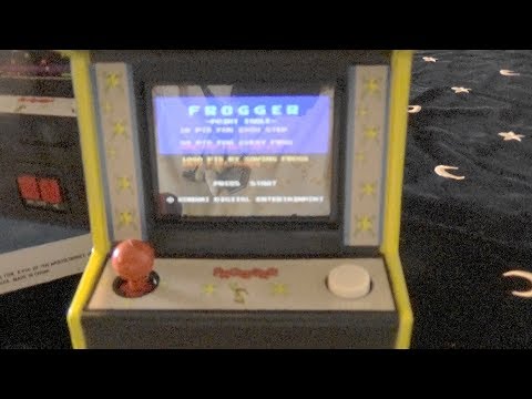 Demo/review of Arcade Classics, Frogger, mini arcade game