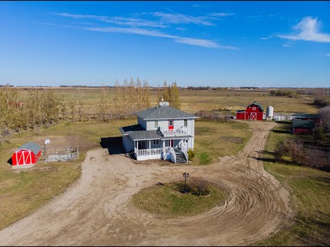 Beautiful acreage minutes from Regina