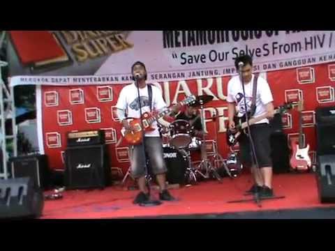 Bad Landing - Single Hits " Jingga " live @Djarum Super Taman Cibodas Tangerang