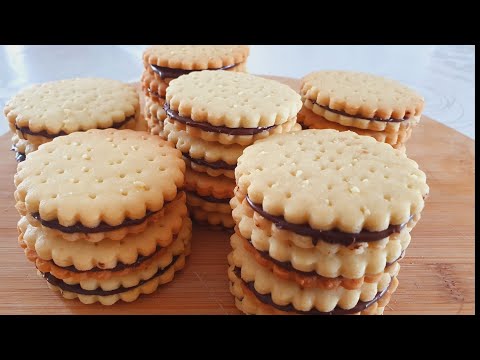 Homemade chocolate sandwich cookies (Princes style)