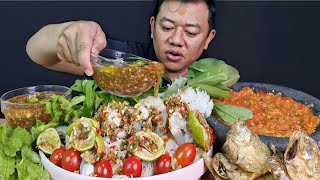 Download lagu NGEUNAH SEGER ⁉️ MAKAN LALAPAN UDANG MENTAH SAMBEL TERASI IKAN ASIN KRIUK  mp3
