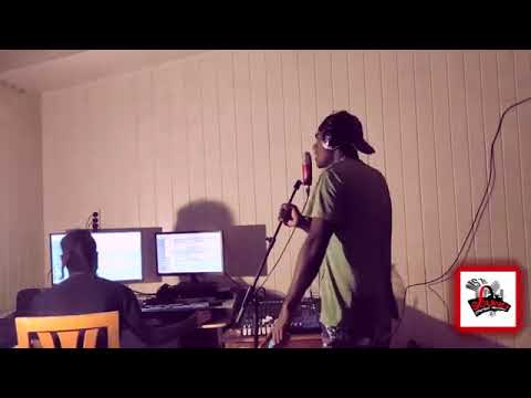 HALE ROUSIOU BAE MI WOK