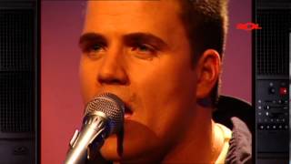 El Canto del Loco "Llueve en mi" (A Solas 2002)