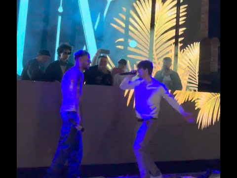 FRED DE PALMA UMILIATO DA UN FAN IN FREESTYLE A PIACENZA (RISSA SFIORATA)