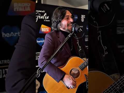 Francesco Sarcina de Le Vibrazioni - Dedicato a te live al Teatro Nazionale a Milano il 26-11-2025