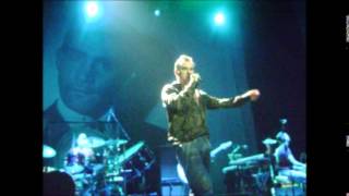 Morrissey - Kick The Bride Down The Aisle + Lyrics