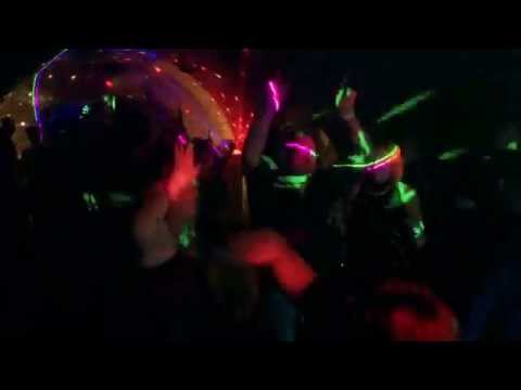 33PlusParty Fort Vechten met twee dansvloeren in de Reversezaal en Silent Disko in Barak Z