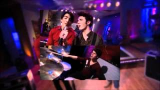 Jonas Brothers &#39;Work It Out&#39; (Episode Clip) [Exam Jam]