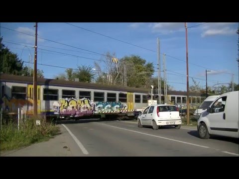 Spoorwegovergang//RR-crossing//Passaggio a livello Baggiovara, Via Giardini Nord, I