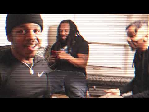 Dezmodamuscle feat.Big macky & Dollazbeensolid~Location