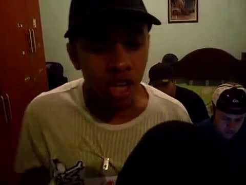 Mc Carlinhos Do Humaitá- De ak de Fuzil- Gravação Studio Dj Kaneco