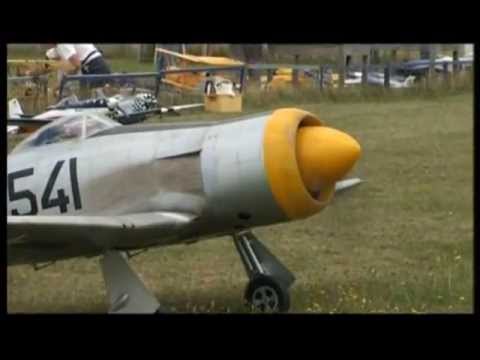 GIANT 1/4 SCALE RC SEAFURY MOKI 250cc 5 CYLINDER RADIAL GROUND RUN BICKLEY SCALE 2011 NIGEL I'ANSON