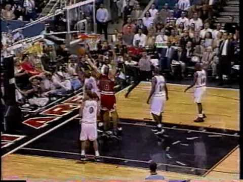 Bulls vs Heat 1997 - Game 4 - Michael Jordan 29 points
