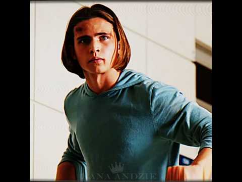 What if miguel vs stingray part 2? #cobrakai #migueldiaz #stingray #whatif #edits #karate  #shorts