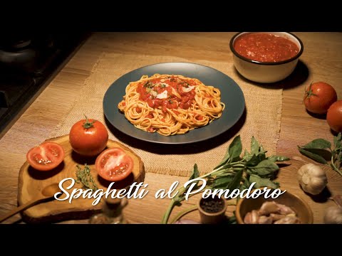 Spaghetti al pomodoro