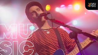 Fito &amp; Fitipaldis - A la Luna se le ve el ombligo (San Sebastián 2002) | LOS40 Music