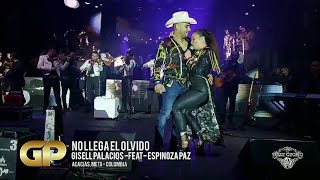 Espinoza Paz y Gizzel - No Llega el Olvido (En Vivo)