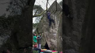 Video thumbnail of Les Conquistadores (direct), 7b+. Fontainebleau