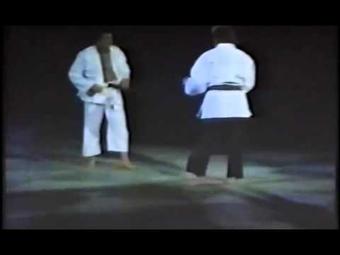 Chuck Norris & Carlos Machado - Jiu-Jitsu Sparring/Demonstration - 1992