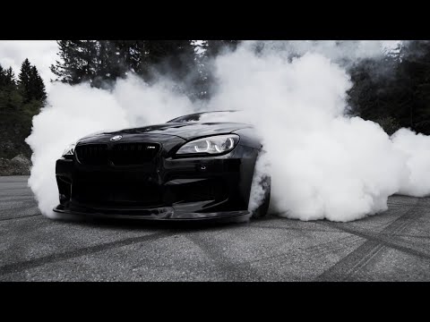 Jooan Mo X 2Scratch - Louboutin | Cars Showtime