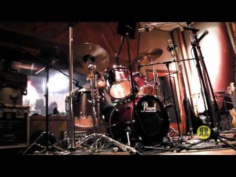 Thumbnail for Drake White - Recording Grinnin' At The Rukkus Room by Drake White