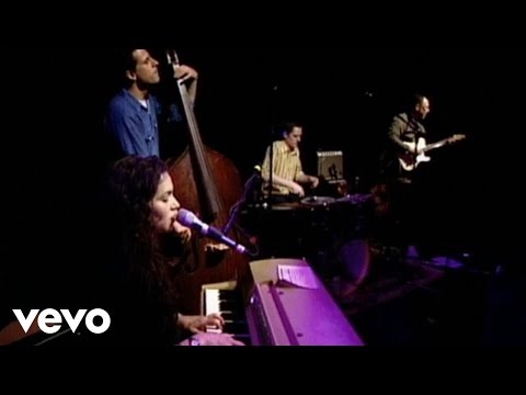 Norah Jones - Come Away With Me (Live)